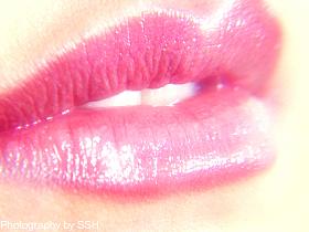 cupid bow lips